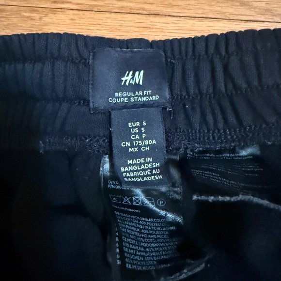 H&M Men’s Small Black Sweatpants Lightly Worn - Picture 2 of 3